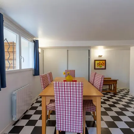 Maison Foncillon-chay Classee Pmr *