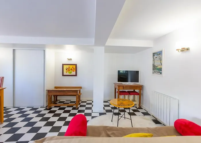 Maison Foncillon-chay Classee Pmr 鲁瓦扬