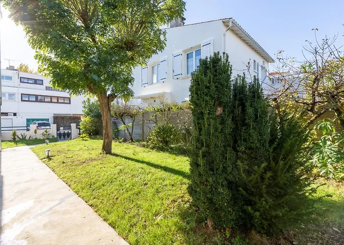 Будинок відпочинку Maison Foncillon-chay Classee Pmr *