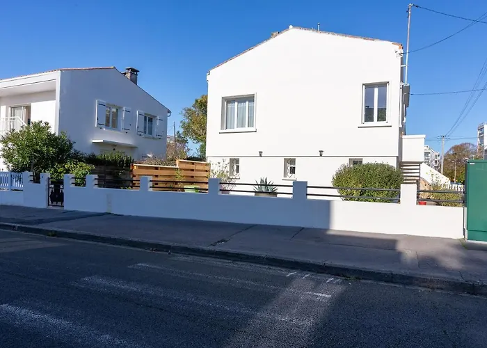 Maison Foncillon-chay Classee Pmr Holiday home *