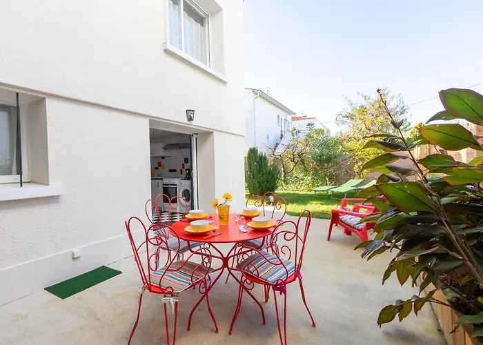 Будинок відпочинку Maison Foncillon-chay Classee Pmr